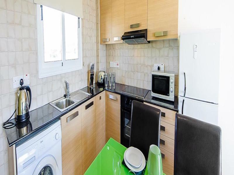 064 Apartment *